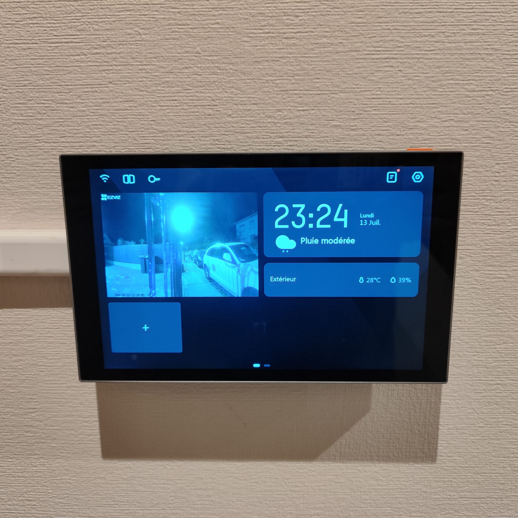 Écran de supervision EZVIZ — vidéosurveillance en direct
